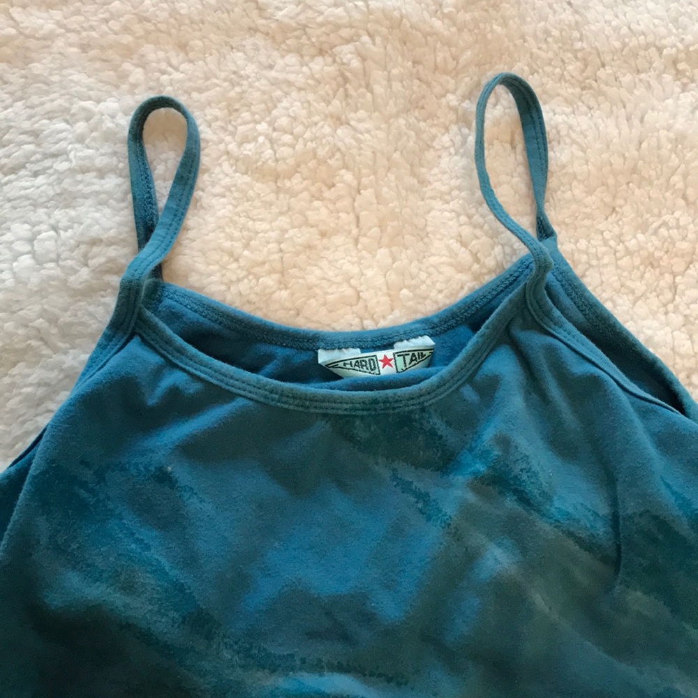 Hard tail workout tank